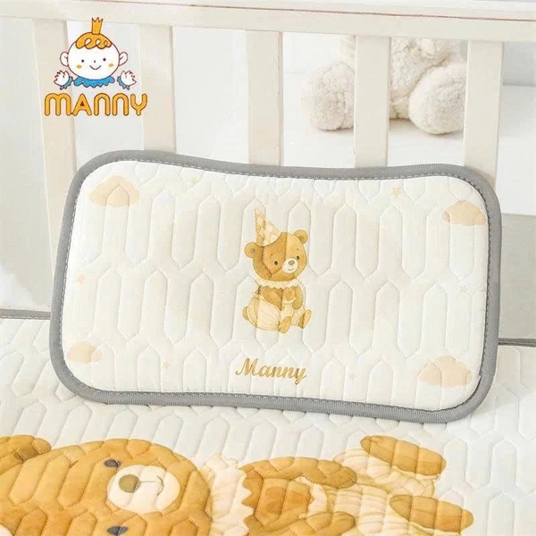 Gối Điều Hòa Cổ tích Manny (họa tiết ngẫu nhiên)