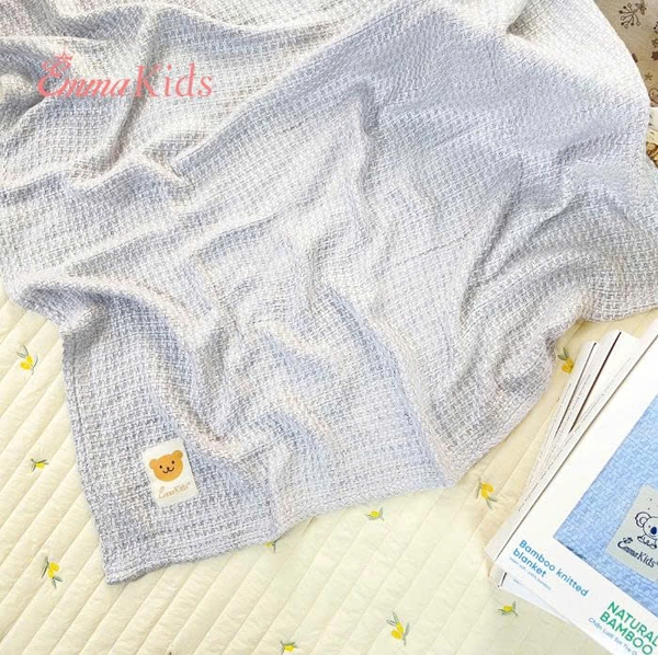 Chăn Lưới Sợi Tre Organic Cao cấp Emmakids 75x100cm (màu ngẫu nhiên)