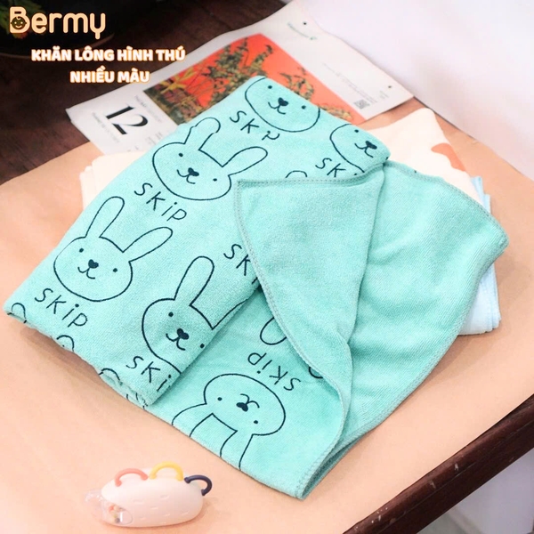 Khăn lông Bermy hình nhiều màu 70x140cm (màu ngẫu nhiên)