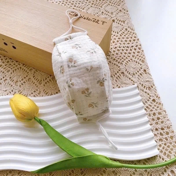 Khẩu trang Ulachois vải xô muslin organic 3 lớp kháng khuẩn cho bé