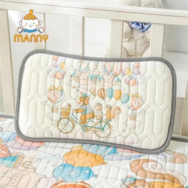 Gối Điều Hòa Cổ tích Manny (họa tiết ngẫu nhiên)