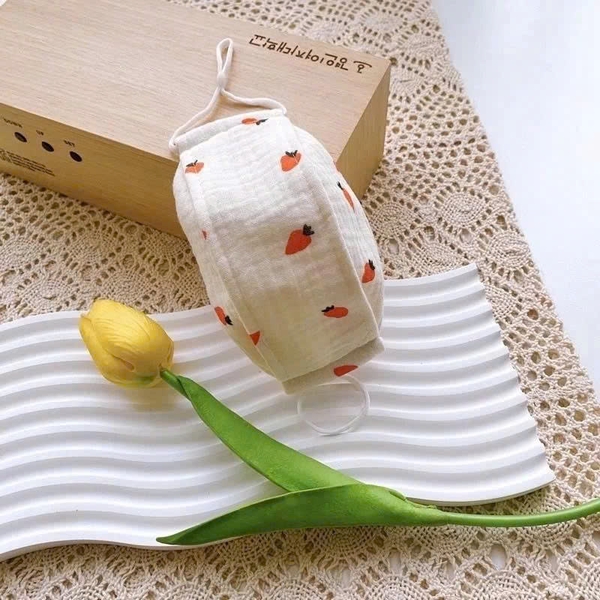 Khẩu trang Ulachois vải xô muslin organic 3 lớp kháng khuẩn cho bé