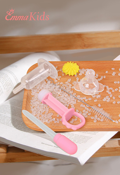 Dụng cụ bón thuốc uống thuốc Emmakids