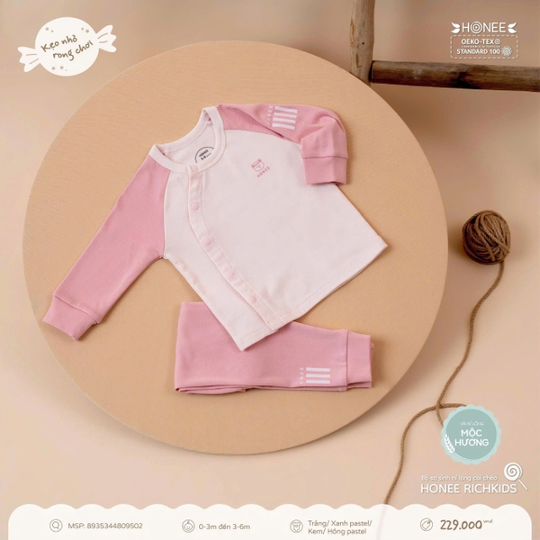 Bộ sơ sinh nỉ lông cài chéo Honee Richkids 9502