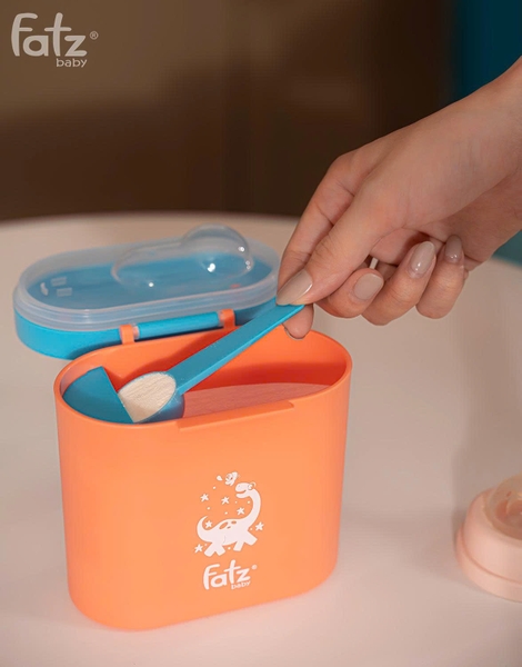 Hộp đựng sữa bột cho bé Fatzbaby 600ml