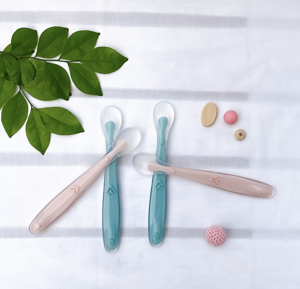 Vỉ 2 Thìa Ăn Dặm Silicone Emmakids 723