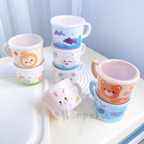 Cốc uống nước Honper HP2406 có nắp đậy 185ml (Họa tiết ngẫu nhiên)