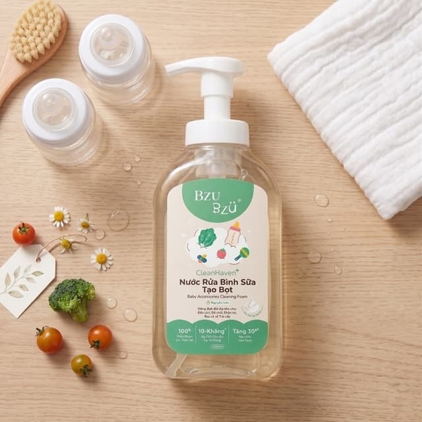Nước rửa bình tạo bọt không mùi Bzu Bzu chai 500ml