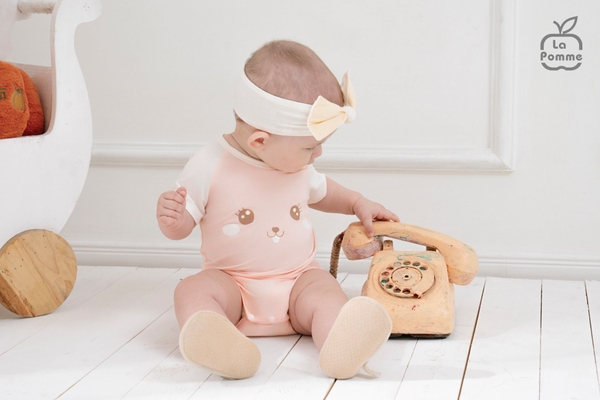 Body chip cộc tay La Pomme Raglan xin chào bạn mới (Màu Trắng)