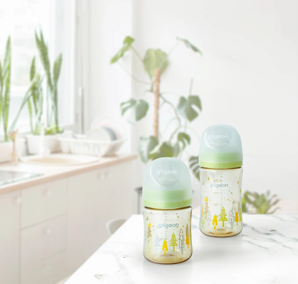 Bình sữa Pigeon SofTouch PPSU Plus WN3 phiên bản Nhật hình Cây 160ML