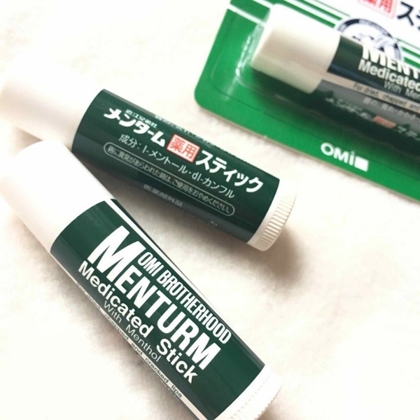 Son dưỡng môi Omi Menturm Nhật 4g