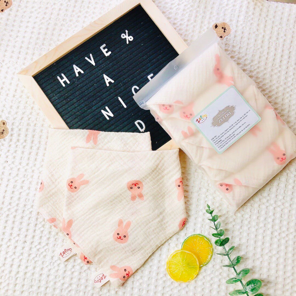 Set 5 yếm 4 lớp Muslin Organic Zeloo (họa tiết ngẫu nhiên)
