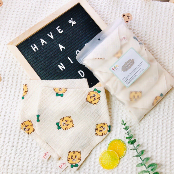 Set 5 yếm 4 lớp Muslin Organic Zeloo (họa tiết ngẫu nhiên)