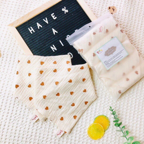 Set 5 yếm 4 lớp Muslin Organic Zeloo (họa tiết ngẫu nhiên)