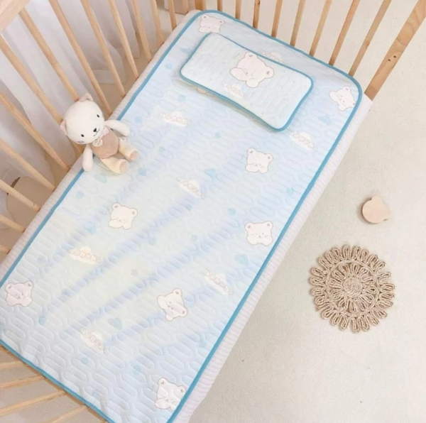 Thảm điều hòa kèm gối Monona MNN081 (màu ngẫu nhiên)