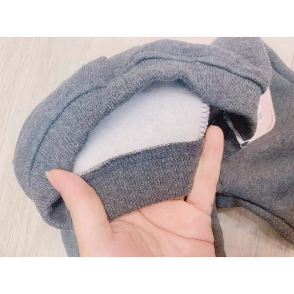 ('C9) Quần nỉ túi Little Love