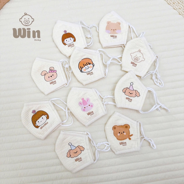 Khẩu trang WIN có dây rút in hình cho bé họa tiết ngẫu nhiên (0-14M)