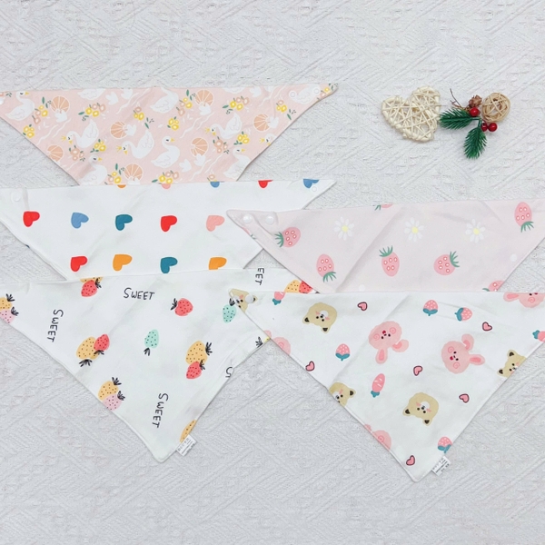 Yếm cotton set 5 (màu ngẫu nhiên)