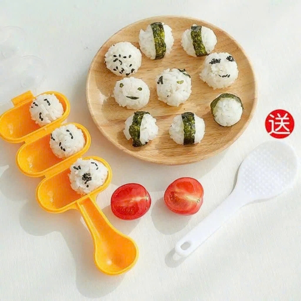 Bộ khuôn lắc cơm kèm vá xúc Bento (màu ngẫu nhiên)