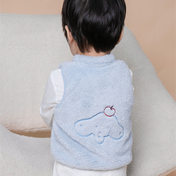 ('C5) Áo gile lông thêu Little Love