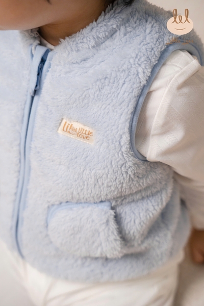 ('C5) Áo gile lông thêu Little Love
