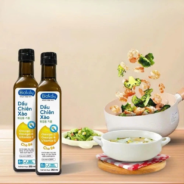 Dầu chiên xào BioBaby 250ml (6M+)