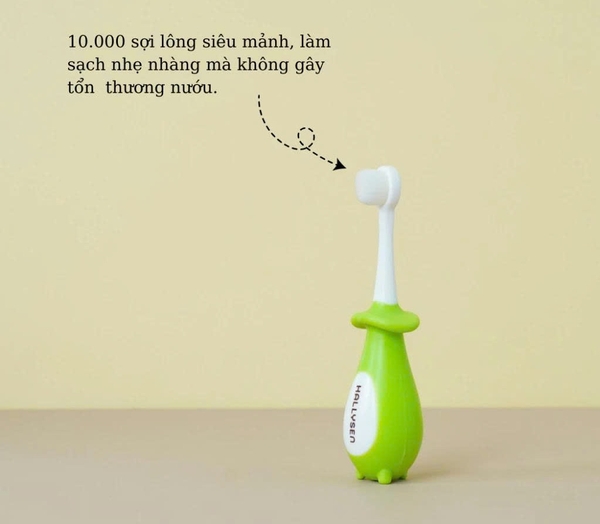 Bàn chải lông tơ Hallysen cho bé