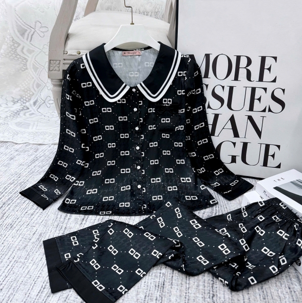 Y859C Lụa Gấm tay dài ĐEN chữ G cổ bèo vòng sau