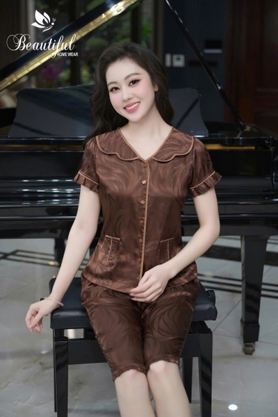 Y933B Lụa GẤM quần lửng NÂU vân lá cổ lượn