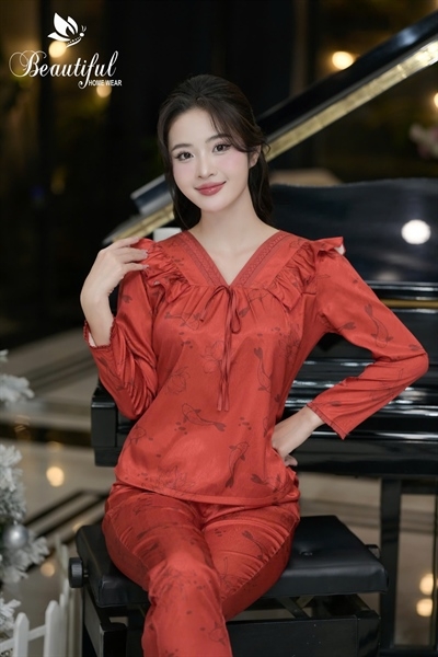 Y591B Lụa Vân tay dài CAM con cá cổ tim tết