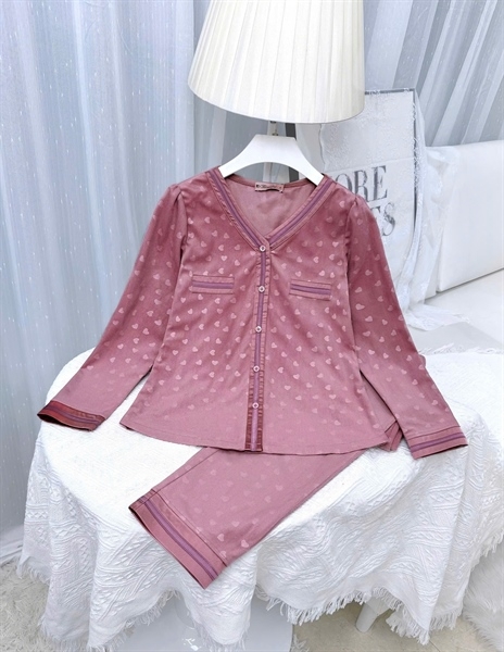 Y616B Nhung tuyết tay dài HỒNG tim cổ V nẹp viền