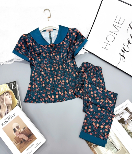 Y746A Lụa Satin quần dài XANH ô vuông cổ sen vòng