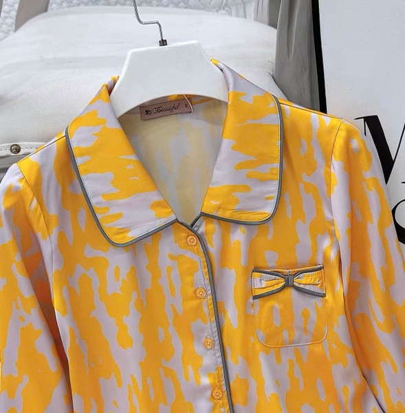 Y839D Lụa Mango tay dài VÀNG Loang cổ vòng
