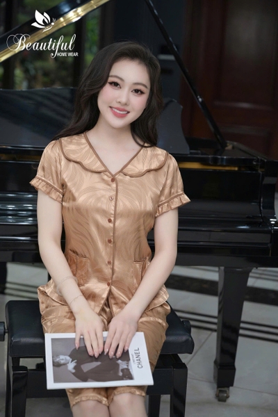 Y933A Lụa GẤM quần lửng VÀNG vân lá cổ lượn
