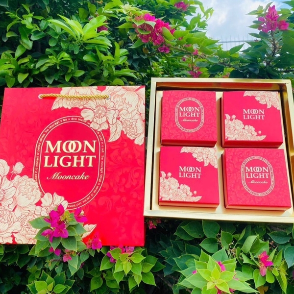 Hộp trung thu Vinh Hoa 4 bánh -nhận in logo