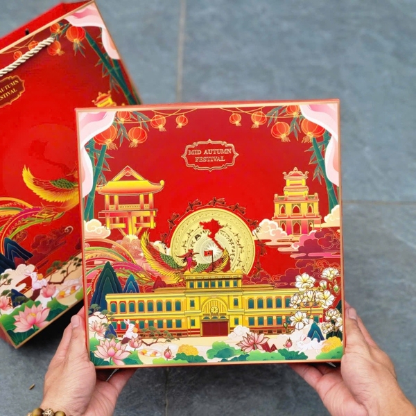 Hộp trung thu Hồn Việt 4 bánh 150gr- 200gr