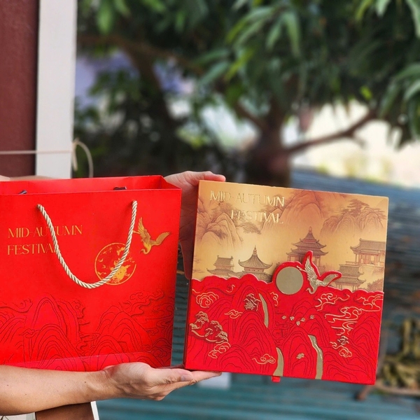 Hộp trung thu cao cấp , hộp cứng gấp gọn mẫu Thanh Sơn 4 bánh , Mẫu mới nhất 2025, tặng kèm full thiệp