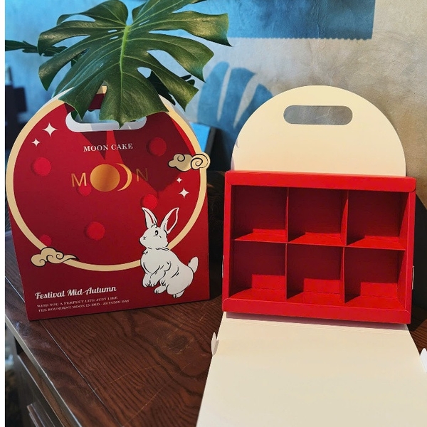 10 Hộp Đựng 6 Bánh Trung Thu Mini 75g–100g | Hộp Quà Trung Thu Hình Thỏ Đỏ Đáng Yêu – Cầm Tay Tiện Lợi - Mẫu Mới 2025