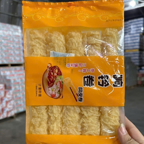 Hủ trúc cuộn Ring Roll trong Haidilao - Tàu hủ ky cuộn nhúng thả lẩu Haidilao