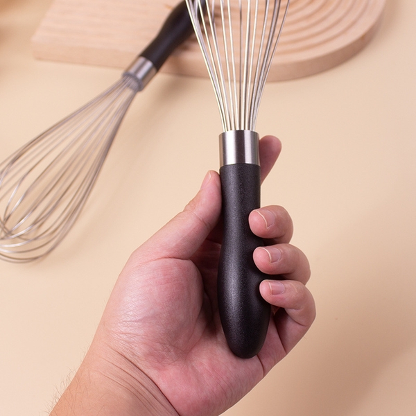 Phới đánh trứng cán nhựa đen size 25cm