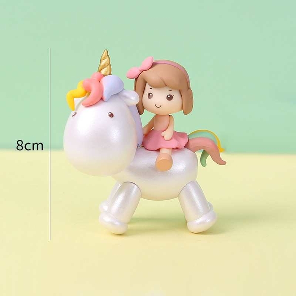 Đồ chơi trang trí Bé gái cưỡi peony