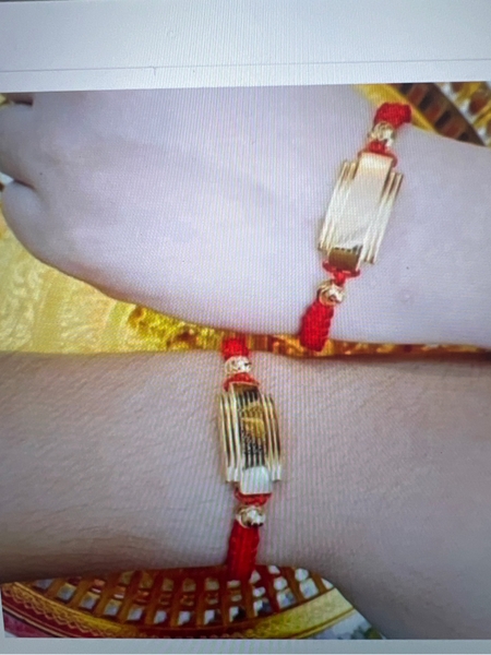 Vòng tay khắc chú thái lan