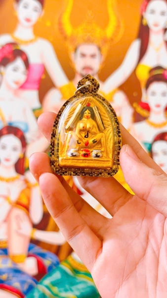 Amulet mẹ per vàng