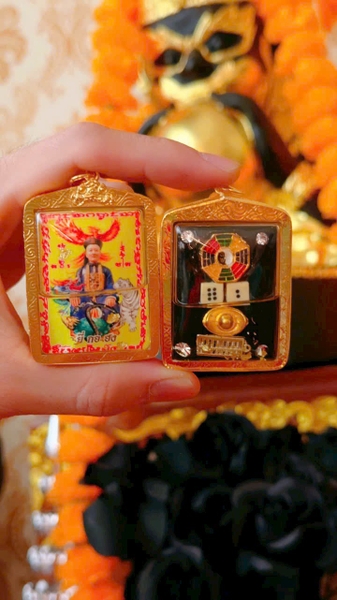 Amulet Nhị Ca Phong viện mạ vàng