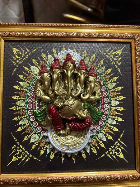 Khung tranh phép sư thầy