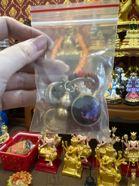HÀNG TẶNG