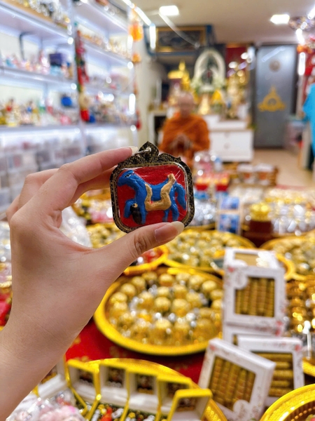 Amulet giá rẻ