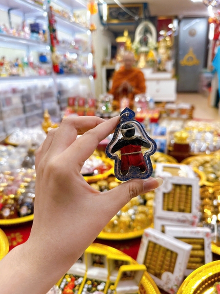 Amulet giá rẻ