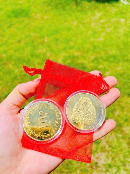 Đồng xu phong thủy