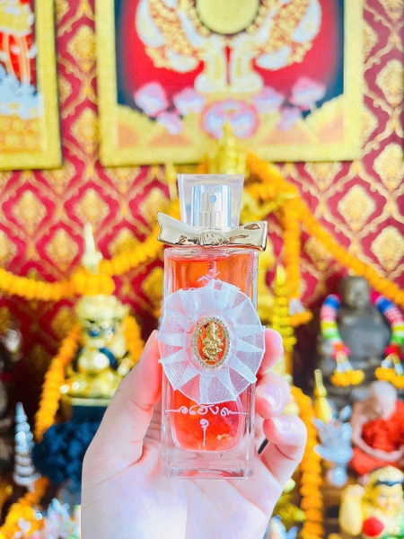 Nước hoa voi Ganesha ren trắng